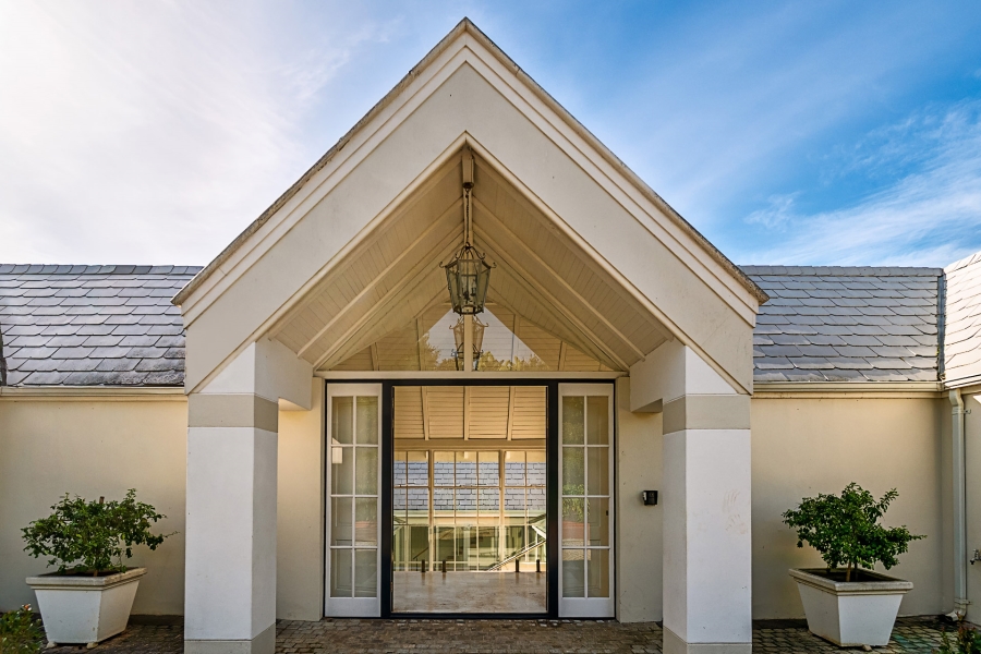 5 Bedroom Property for Sale in Constantia Western Cape